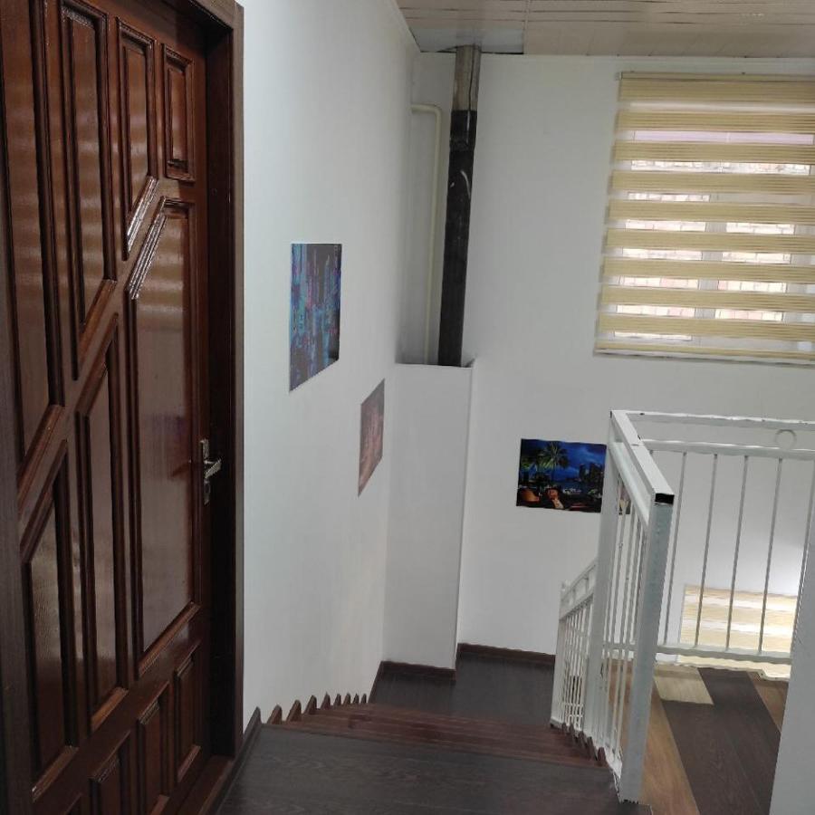 Abs Guest House Osh Εξωτερικό φωτογραφία