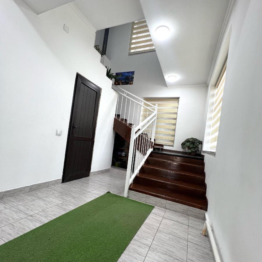 Abs Guest House Osh Εξωτερικό φωτογραφία