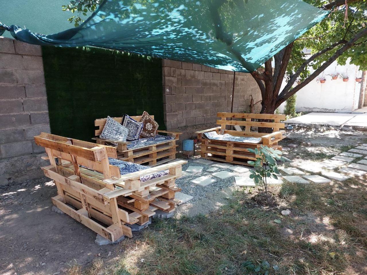 Abs Guest House Osh Εξωτερικό φωτογραφία